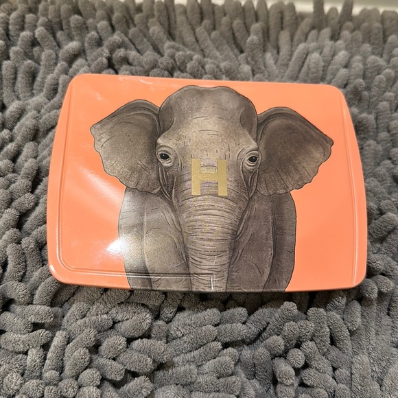 Hourglass Makeup Hourglass Ambient Lighting Edit Unlocked Elephant